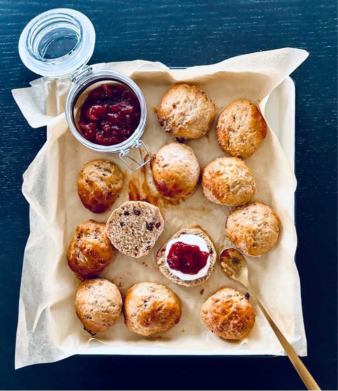 healthy whole wheat raisin scones with greek yogurt jam