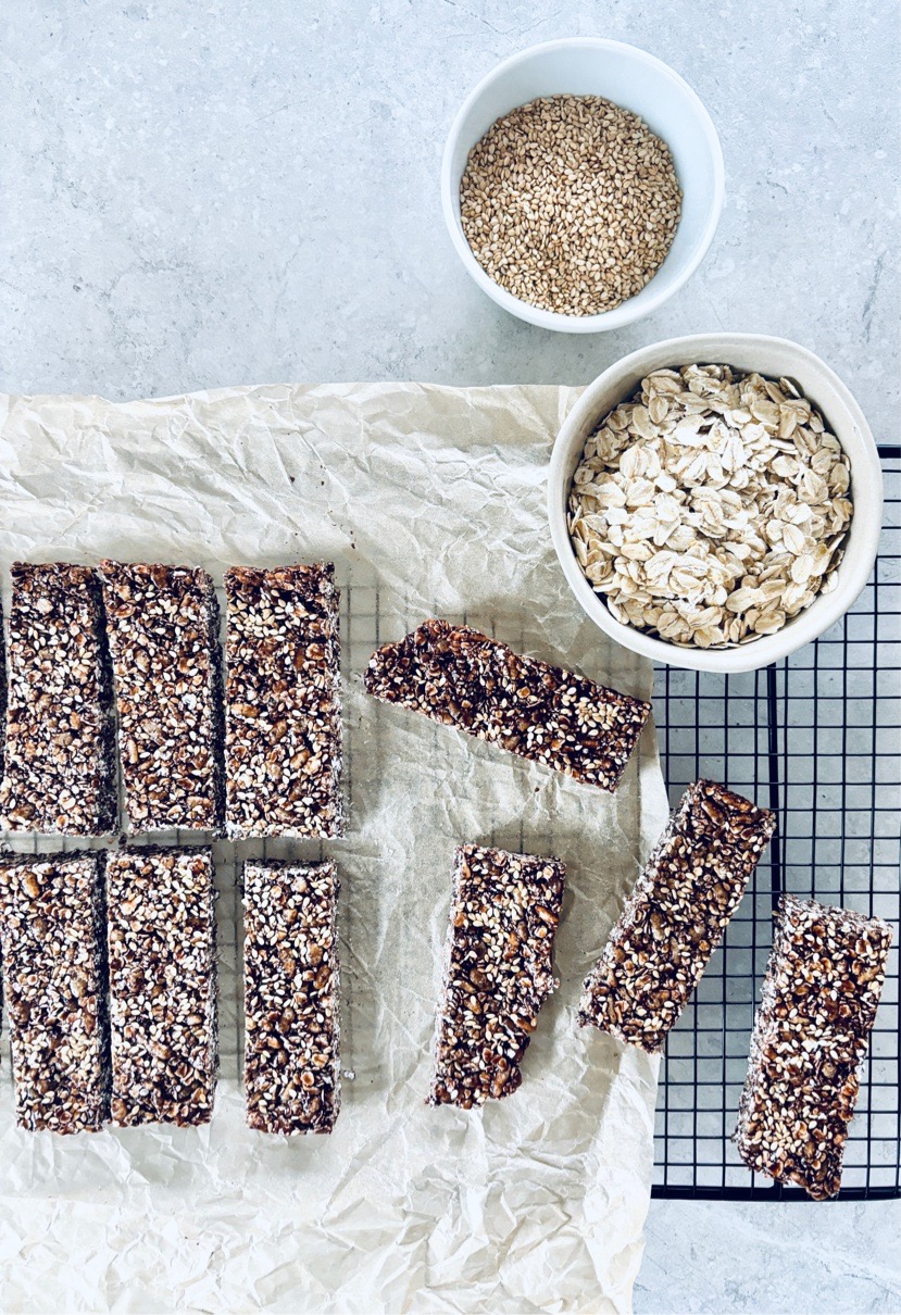 tahini + chocolate granola bars