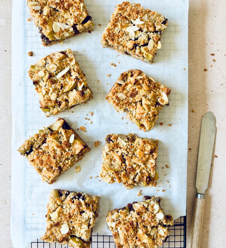 healthy apple crumble bars gluten free vegan sugar free